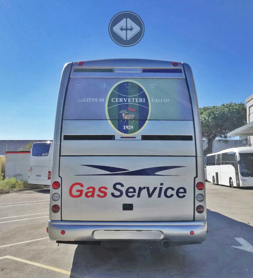 lavori di grafica personalizzata per autobus e minibus